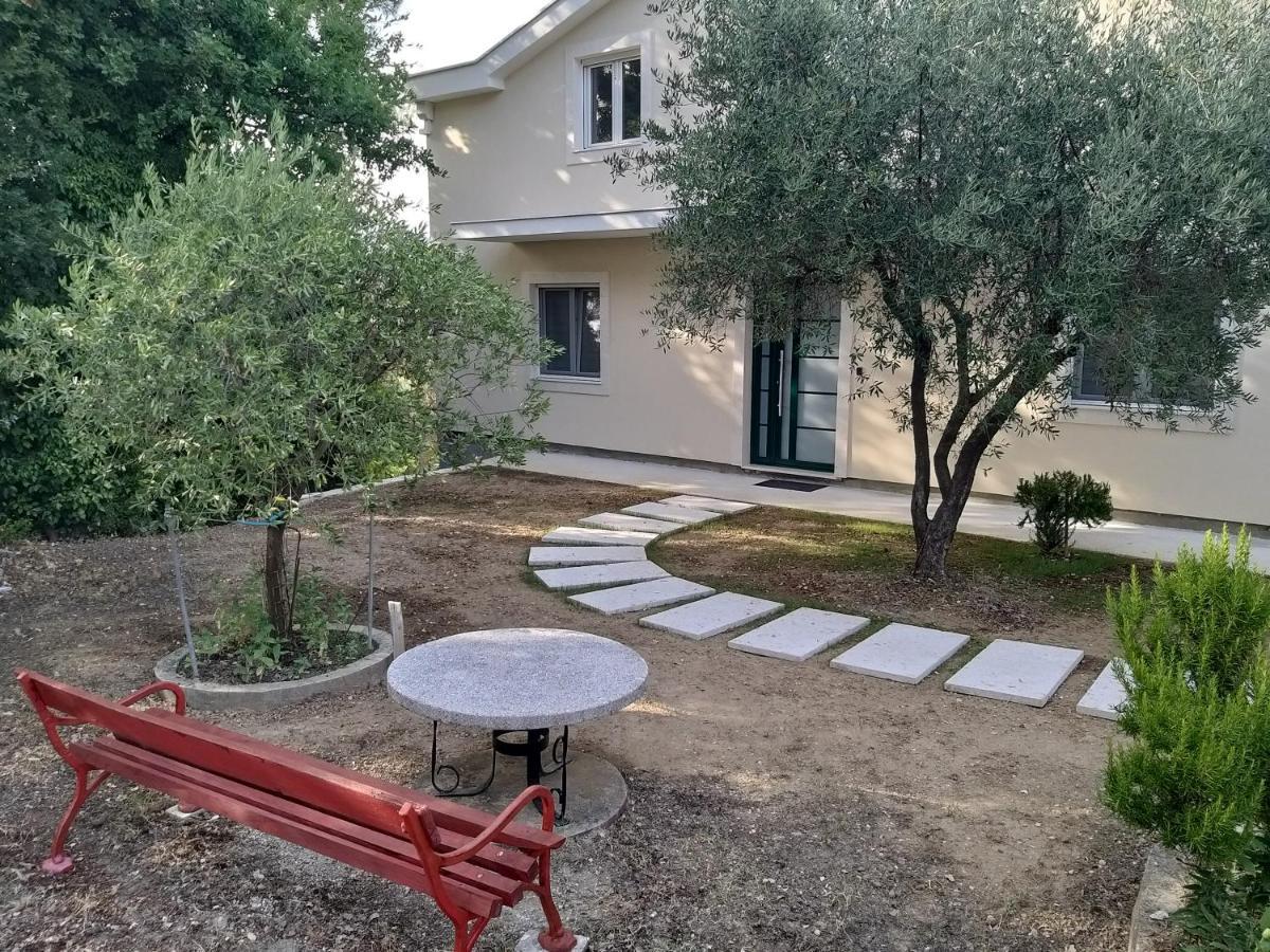 Petivat Gardens Daire Dış mekan fotoğraf